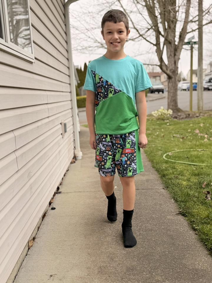 Youth Aiden Color Block Set PDF